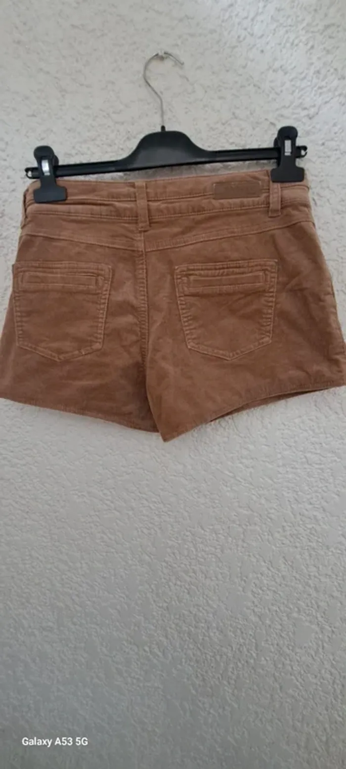 Short court en velours Bonobo T36 - photo numéro 3