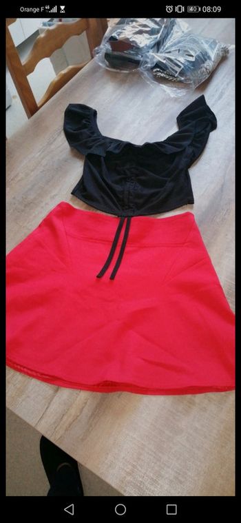 Top épaule dénudées +Jupe