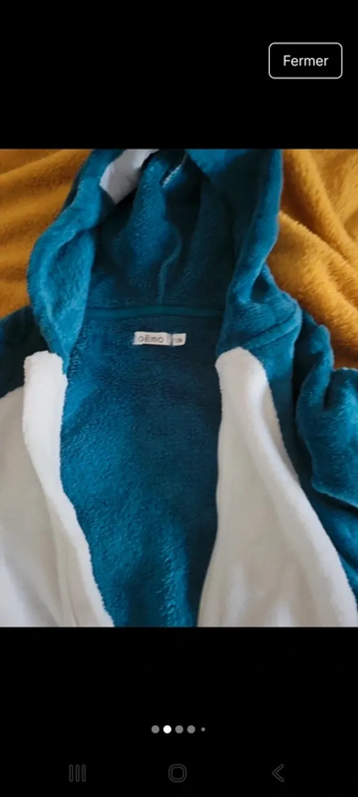 Surpyjama 12 mois gemo très peu porté 
2 3 fois 
Antidérapant ce décolle a un pied voir photo - photo numéro 2