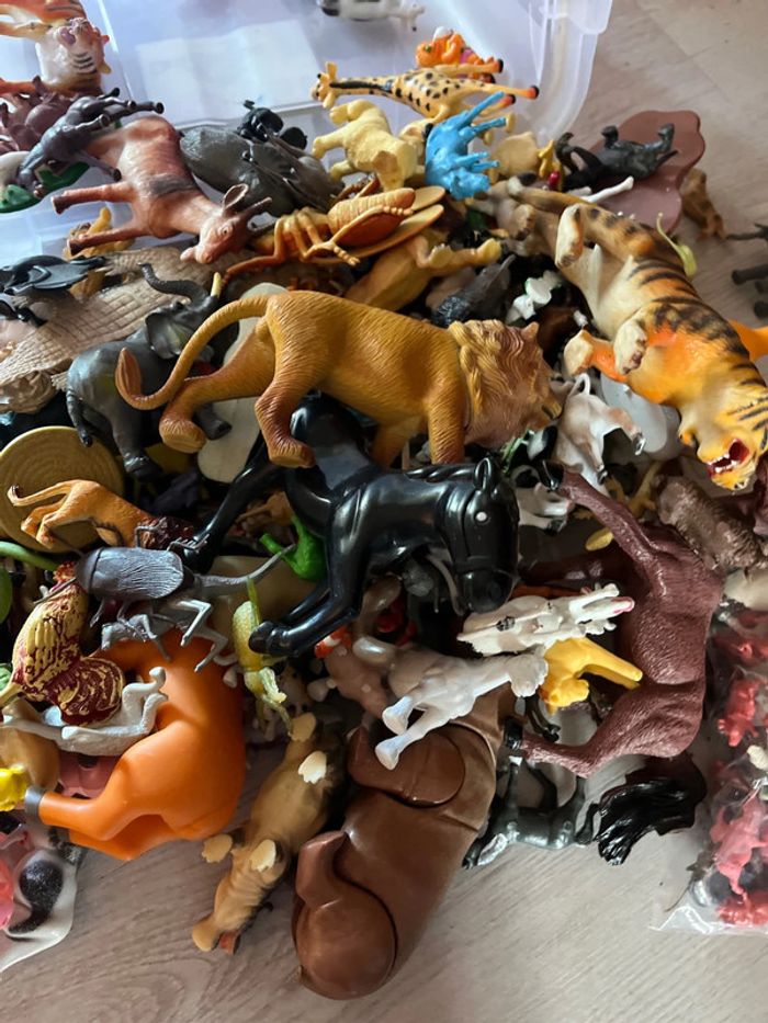 Gros lot de beaucoup d’animaux - photo numéro 3