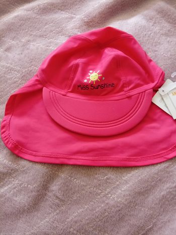 Chapeau bébé pour lac où plage neuf avec étiquette 