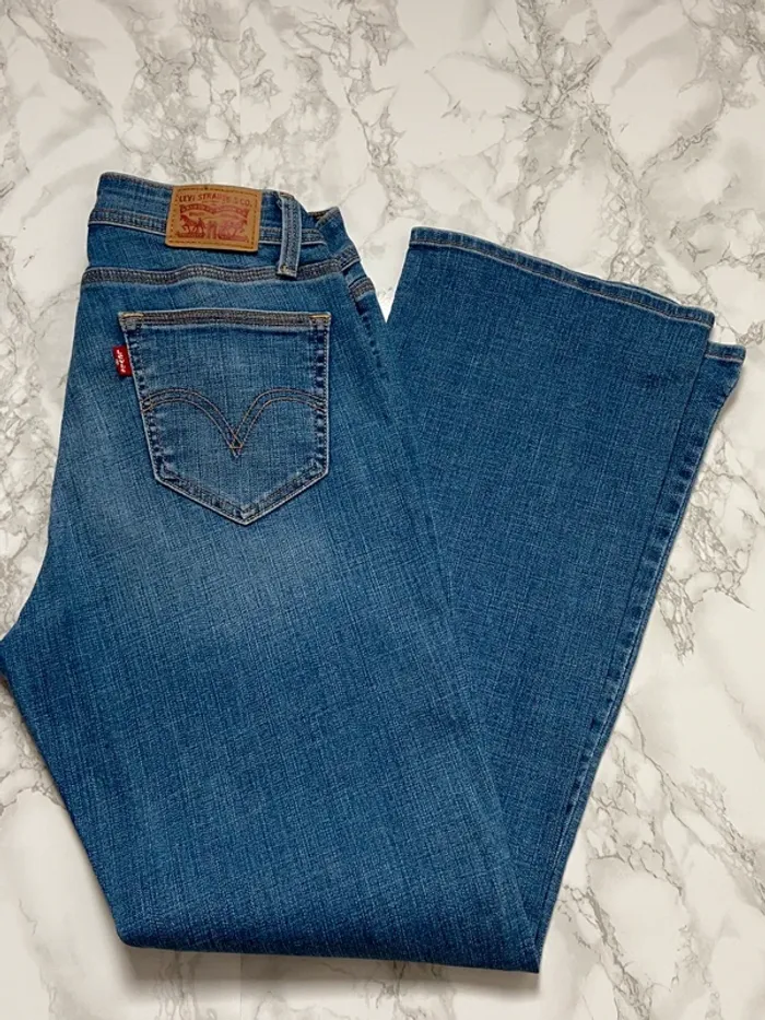 Jean Levi’s 529 Bootcut Femme Taille FR38 / W28 L 30 - photo numéro 4