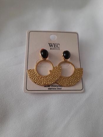 Boucles d oreilles neuf avec étiquette 🏷