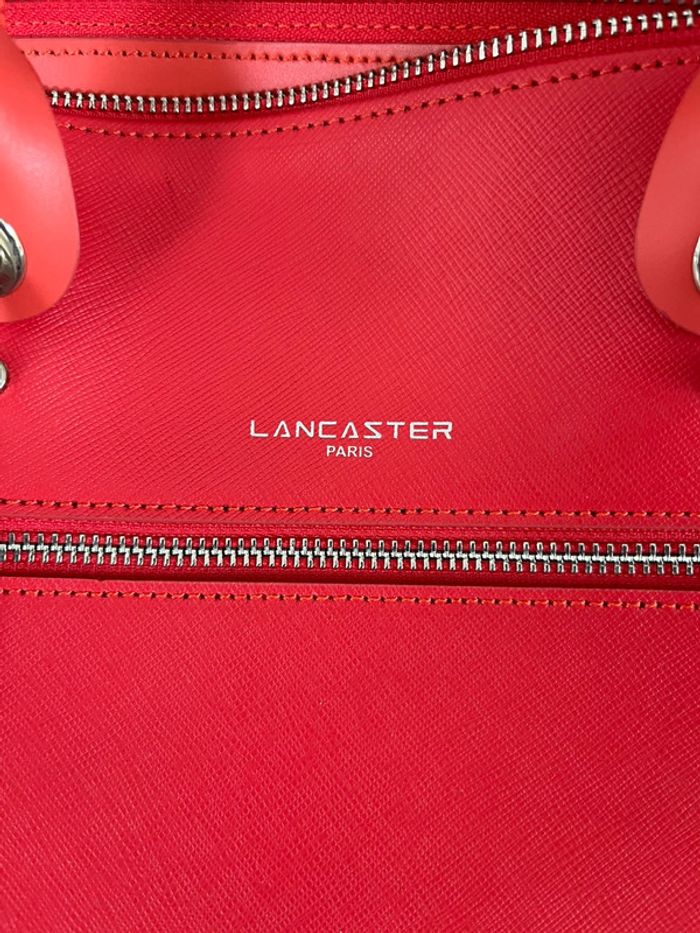 Superbe sac Lancaster tout cuir épaulé ou main rouge orange état neuf - photo numéro 19