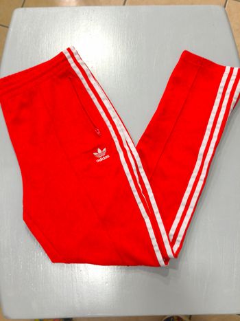 Training adidas rouge bande blanche taille L 44
