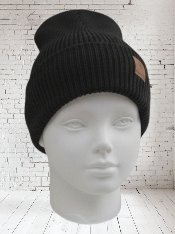 Bonnet noir en maille côtelée 5-8 ans