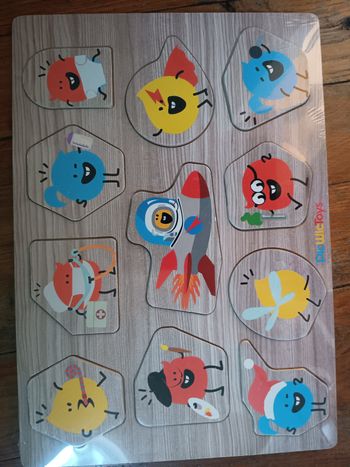 Puzzle bébé à encastrer