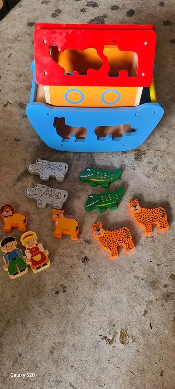 Arche de Noé en bois