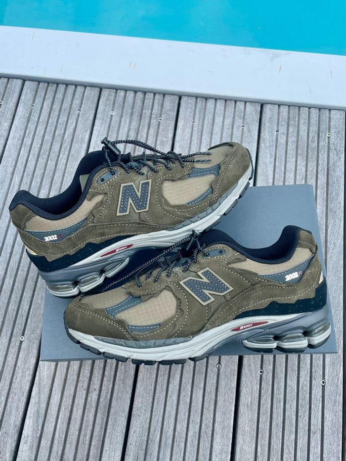 New balance 2002r protection pack kaki / olive - photo numéro 2