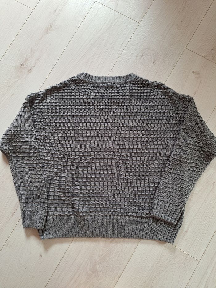 Pull gris léger à col rond H&M - photo numéro 3