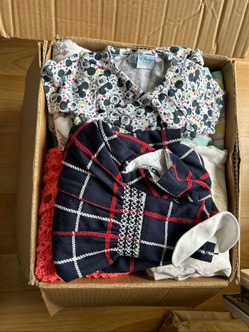 Lot de vêtements filles