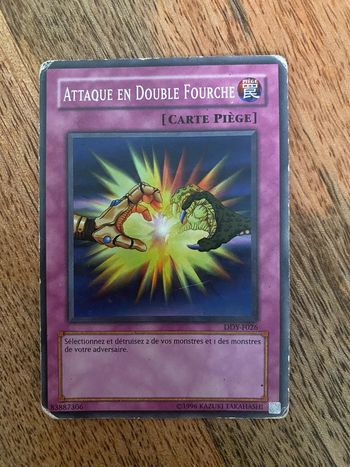 Carte Yu-Gi-Oh! Attaque en double fourche DDY-F026 1996