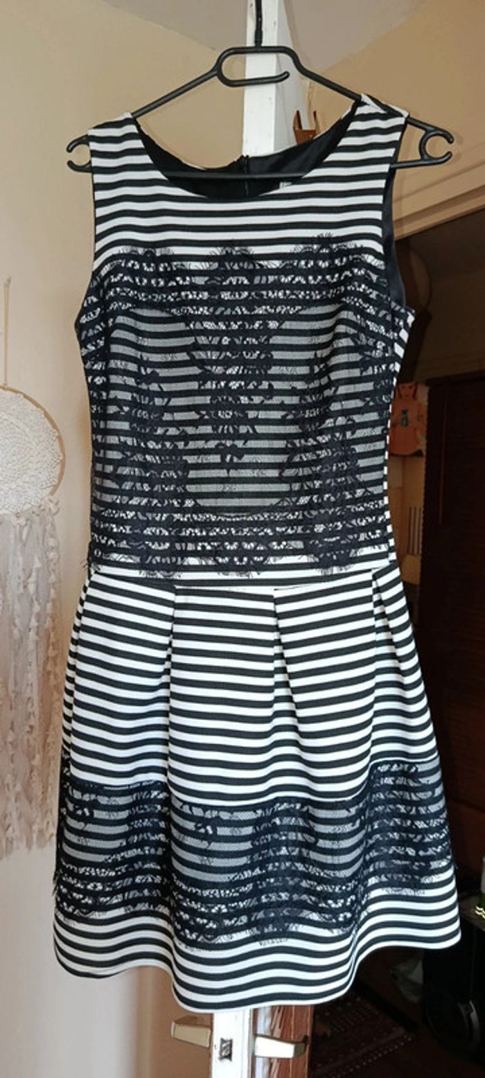 Très belle robe italienne neuf
