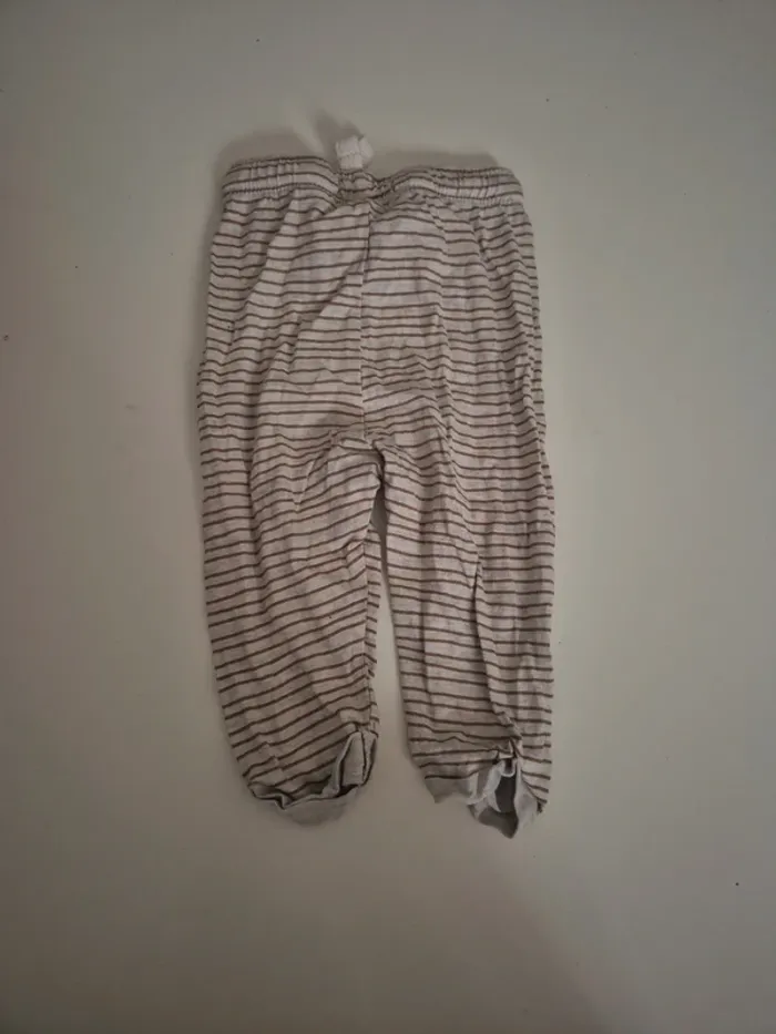 Pantalon 6 mois - photo numéro 3