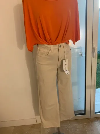 Only Jean juicy écru T25/30