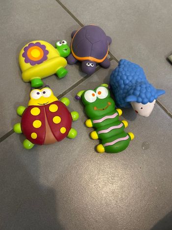 Lot jouets bain bébé 
