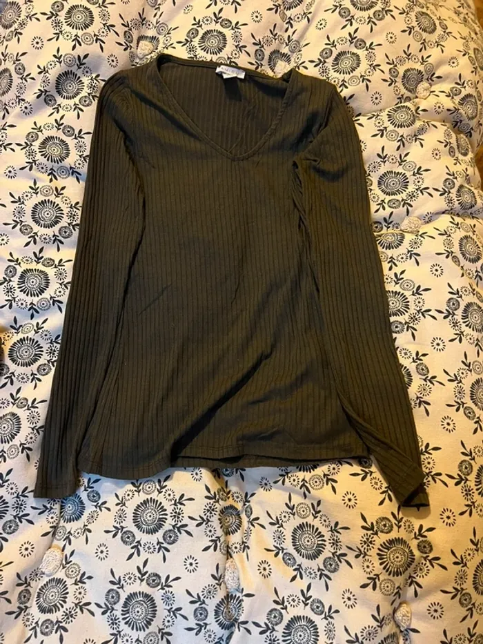 Haut manche longue côtelé gris foncé