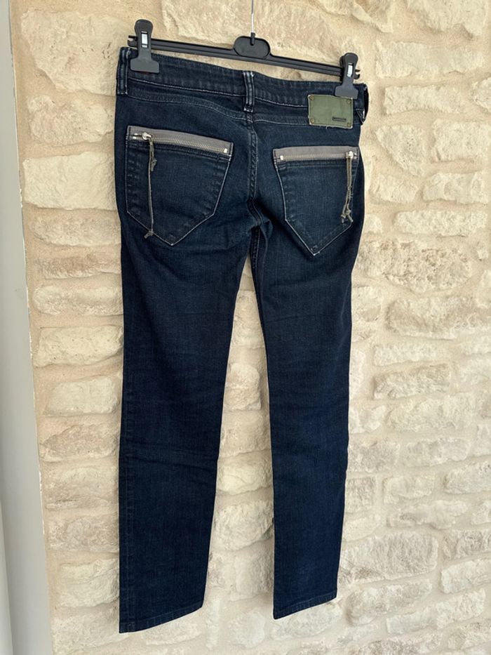 Jean brut bleu marine Diesel Taille 36 - 13 € - photo numéro 7