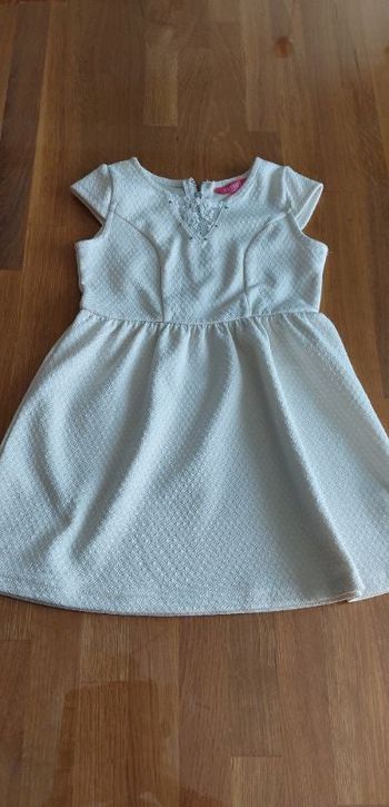Jolie robe habillée fille 3 ans