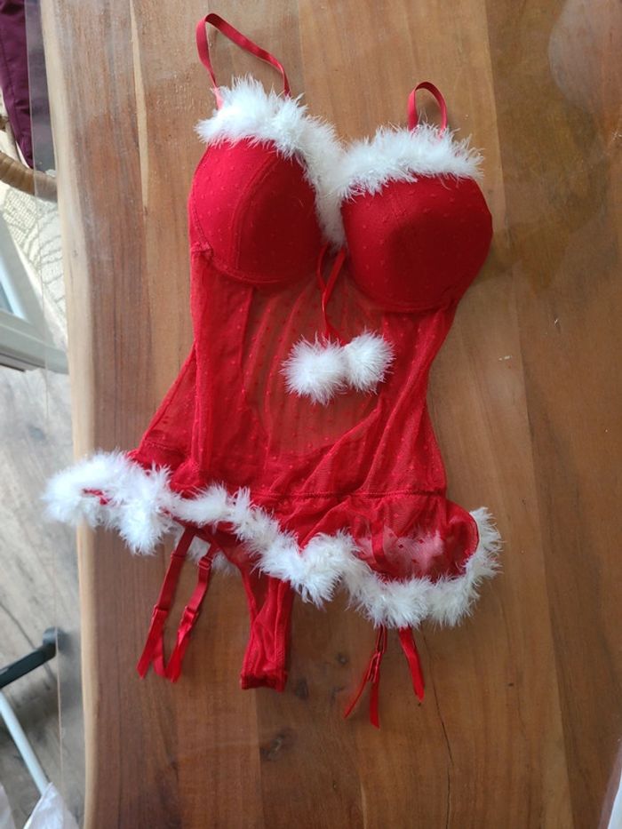 Guêpière rouge noel