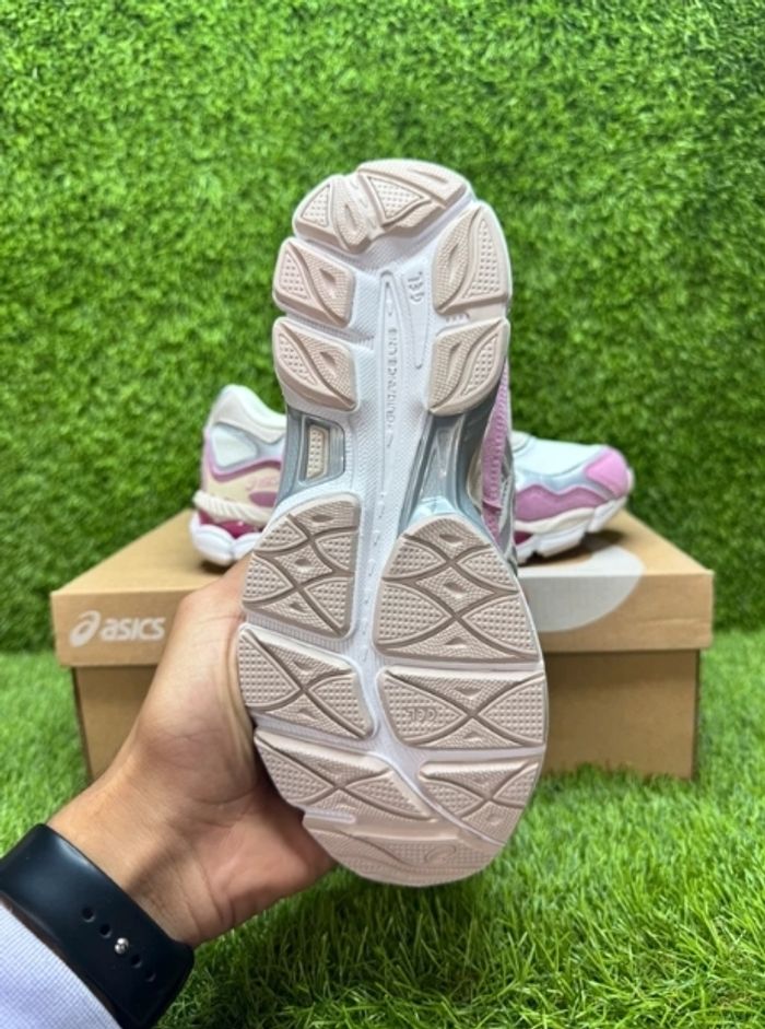 Chaussures de running Asics GEL-NYC, roses, pointure 40 - photo numéro 6