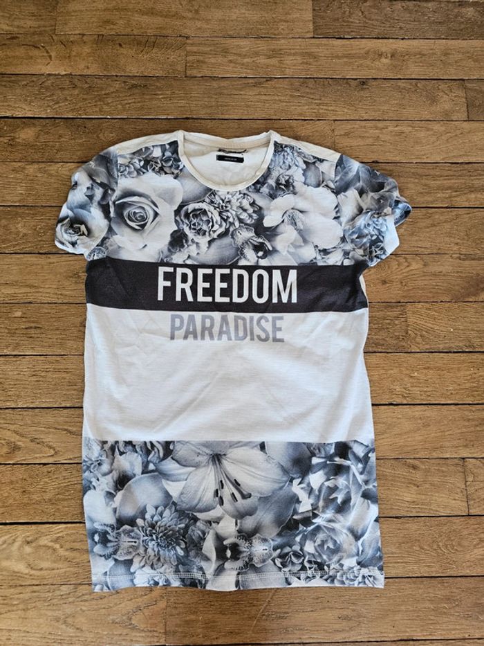 Tee-shirt écriture et motif