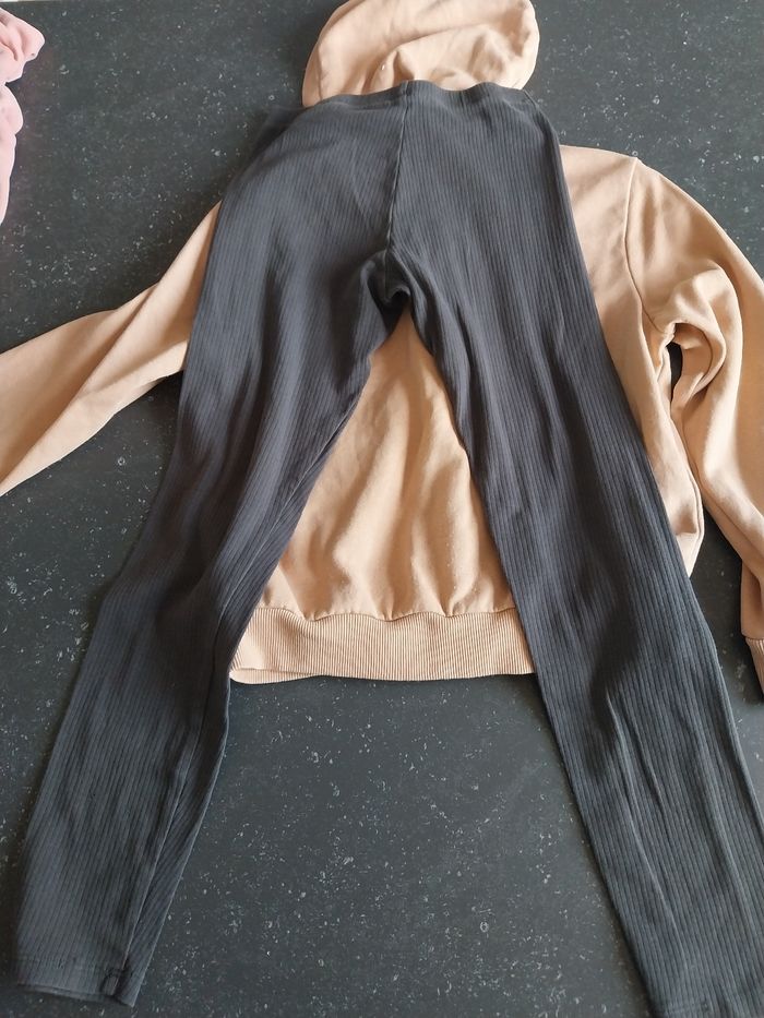 Gilet avec legging 8/9 ans 134 cm - photo numéro 6
