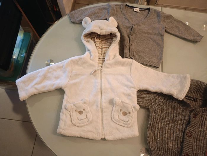 Lot de 3 gilets 6 mois - photo numéro 2