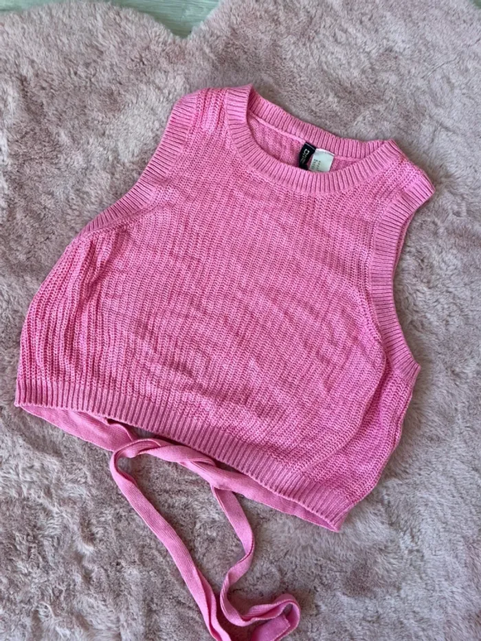 Haut court en laine rose