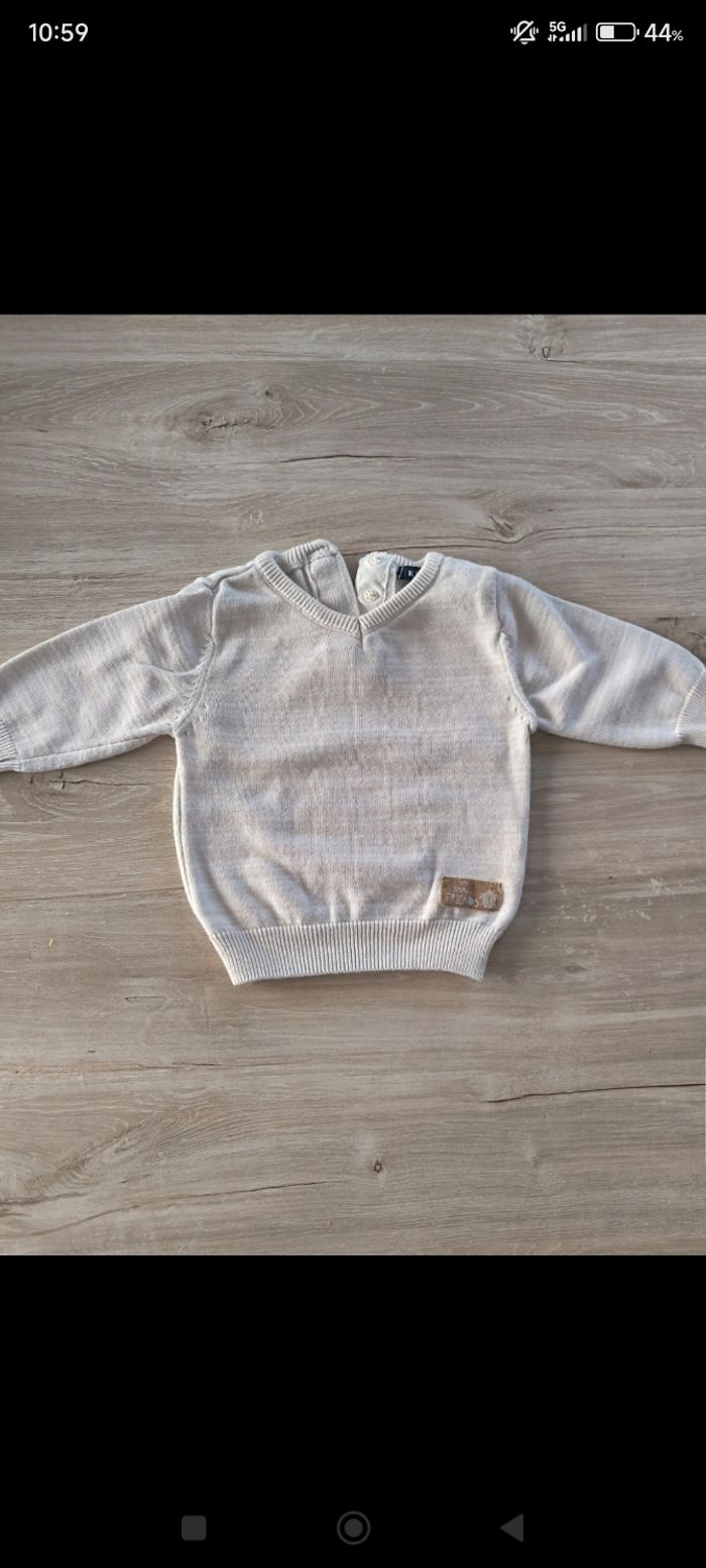 Pull taille 1 mois