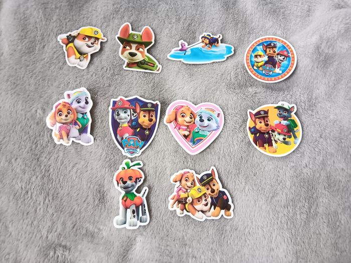 Lot 10 stickers pat patrouille