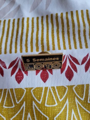 Broche Pins 5 semaines LOTO