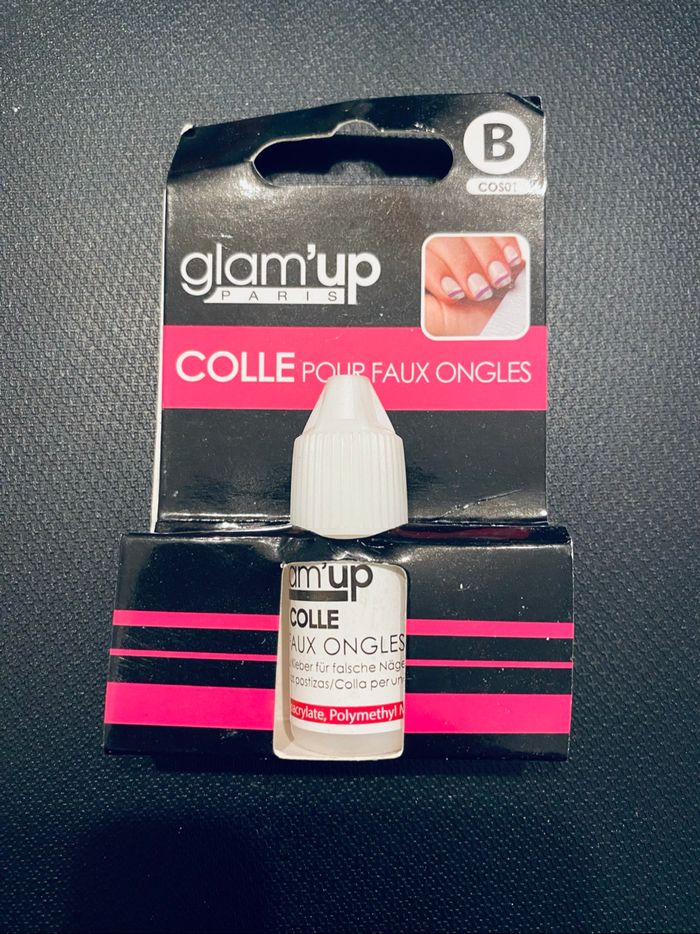 Colle pour faux ongle neuf