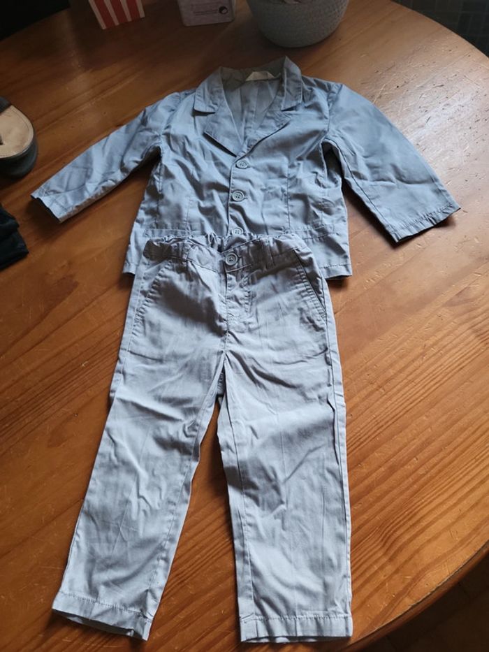 Costume
