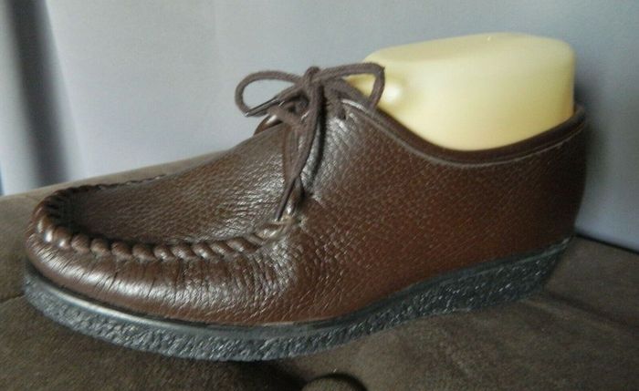 Chaussures neuves en cuir "Damart" T 36