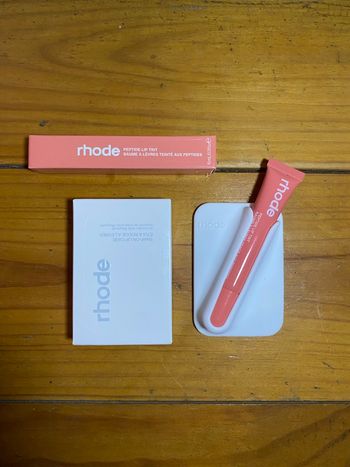 Snap on lip case rhode 