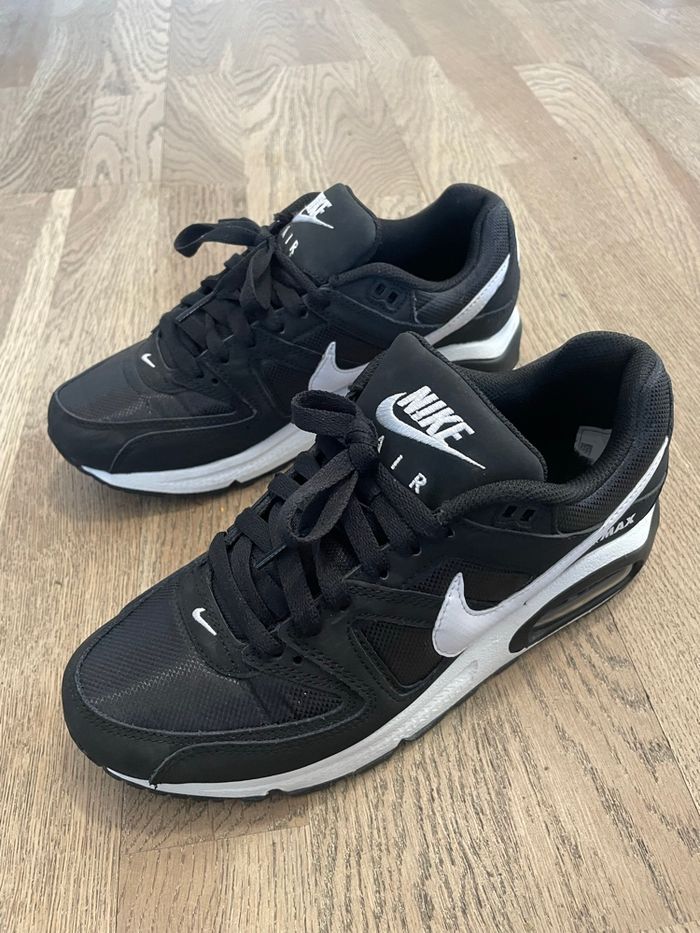 Basket femme 38 Nike air max neuve - photo numéro 2