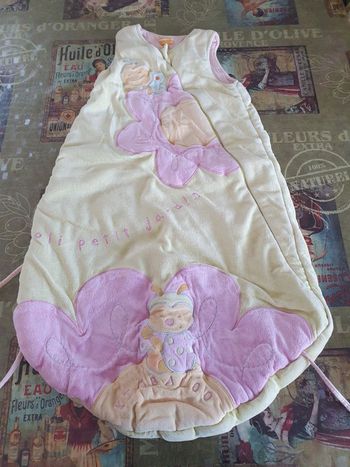 Gigoteuse et range couches libellule papillon deco chambre bebe fille