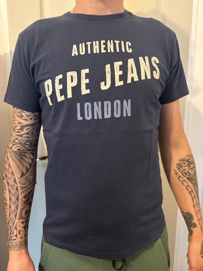 Lot de T-shirts de marques