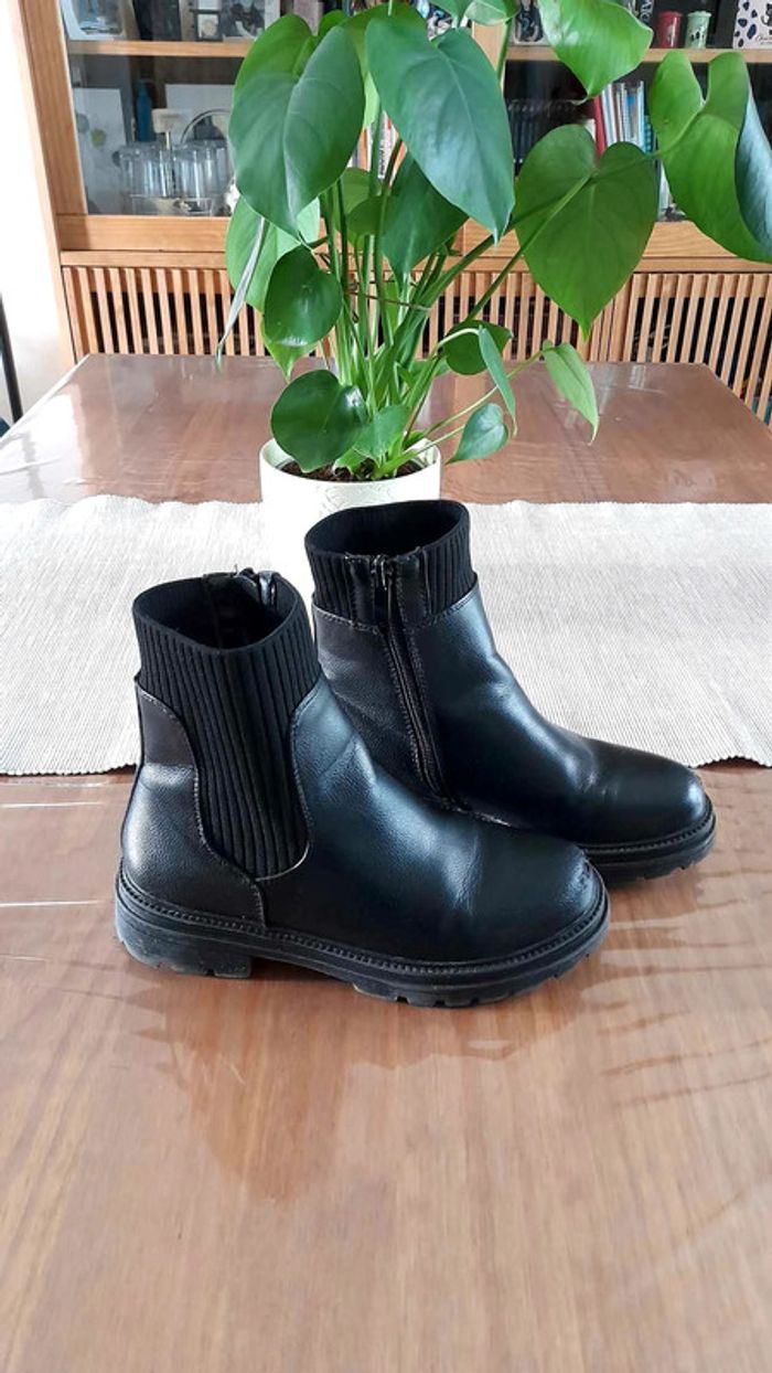 Bottines boots noires Gémo pointure 34