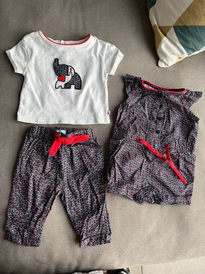 Lot ensemble pantalon+tee-shirt + combishort