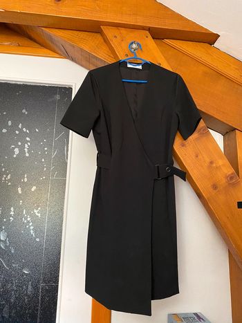 Robe cache cœur noir Mango