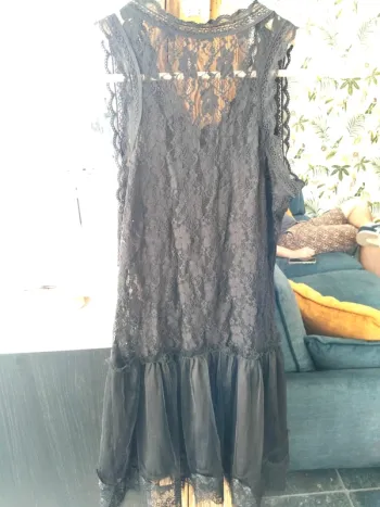 Robe noire dentelle