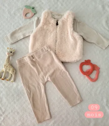 Ensemble 3 pièces gilet sans manches tshirt legging 09mois