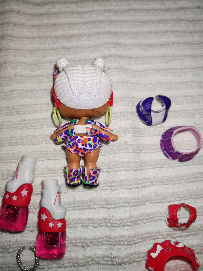 Poupée et accessoires lol surprise calendrier 2023 - photo numéro 3