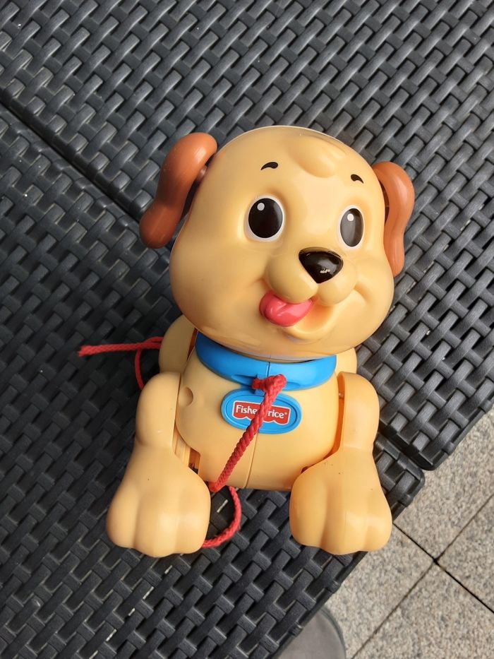 Petit chien mécanique de 20 cm marque Fischer price - photo numéro 5