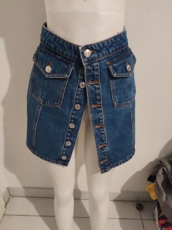 #kytie34femme. Jupe en jean taille 34