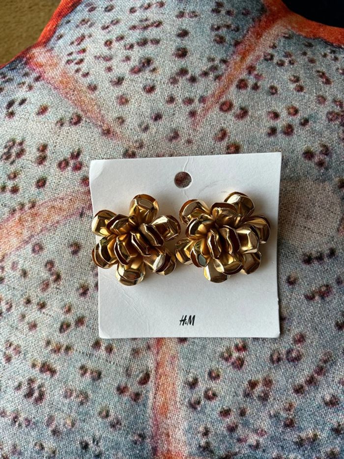 H&M boucles d oreilles neuves