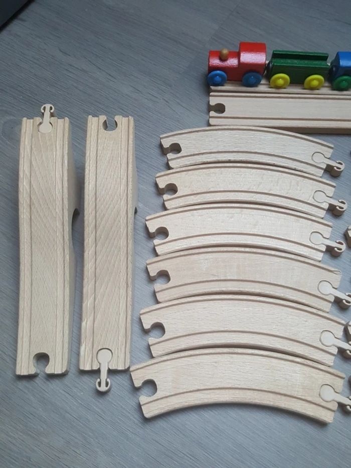 Circuit train en bois 20 pièces - photo numéro 3