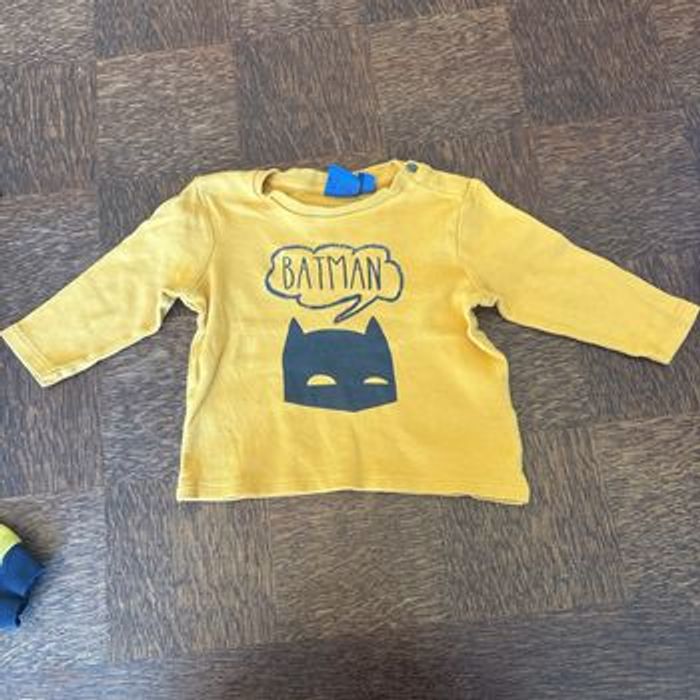 Gros lot de t-shirt en 12 mois - photo numéro 6